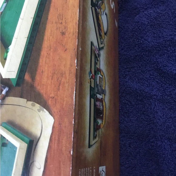 Lego Ideas Once Upon a Brick 21315 NISB  w/ Scuffs Dents Creases - Picture 13 of 16